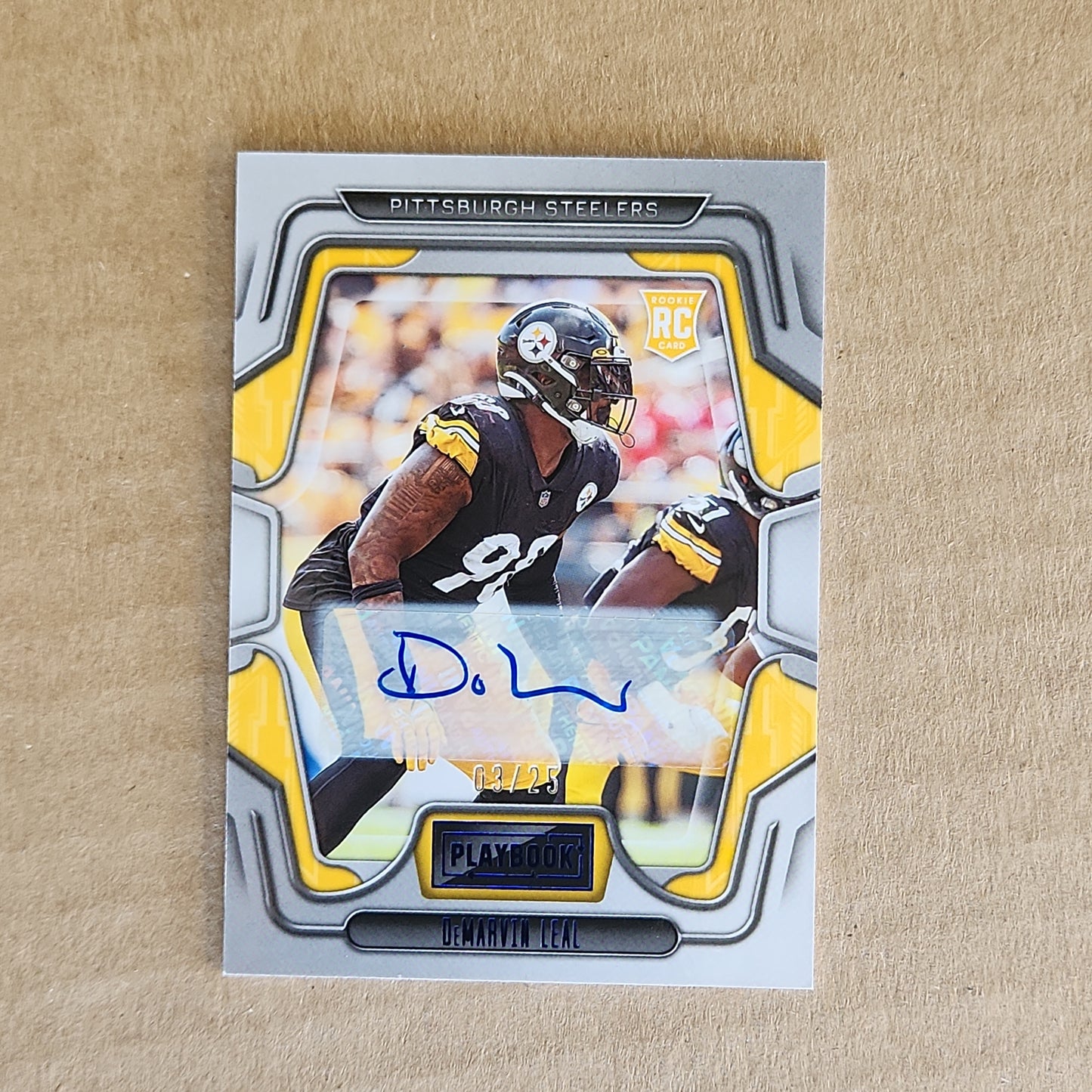 Demarvin Leal Auto /25