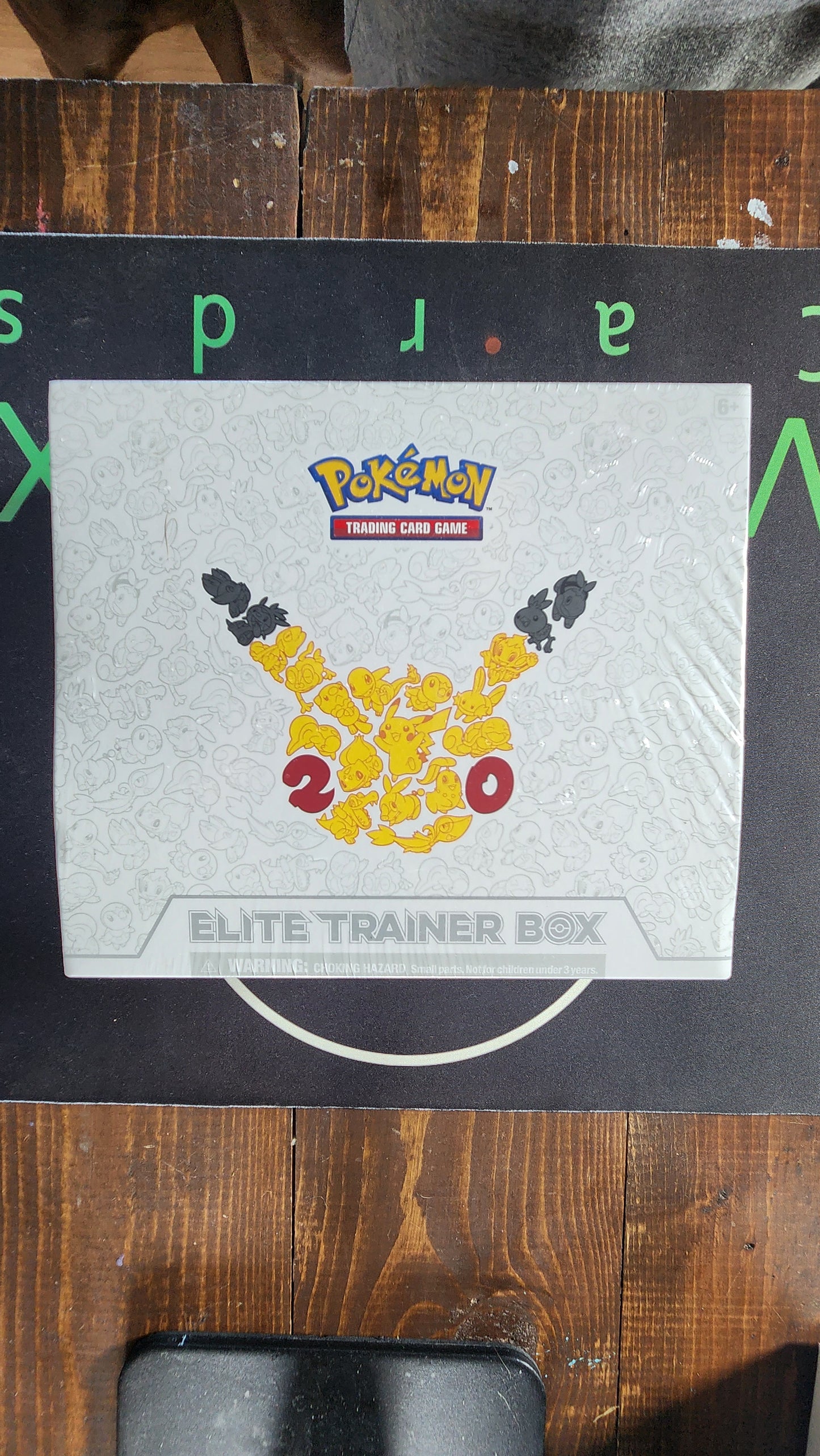 Pokémon TCG: Generations Elite Trainer Box