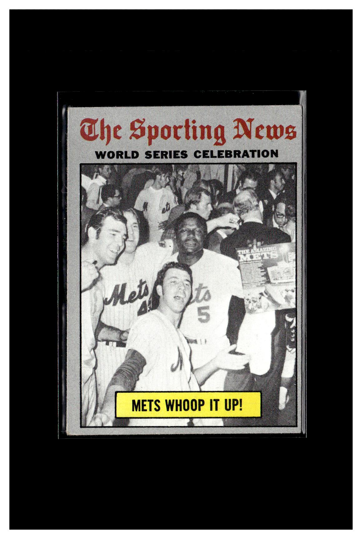 1970 Topps #310 World Series Celebration - Mets Whoop It Up! 3